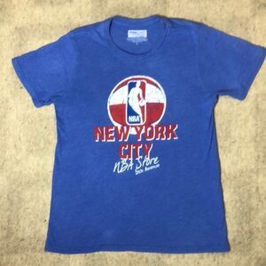 Vintage NBA Store NYC 5th Avenue | Medium